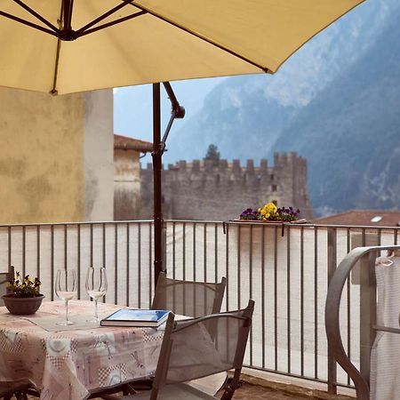 Appartamento Ania Vista Castello เทนโน ภายนอก รูปภาพ