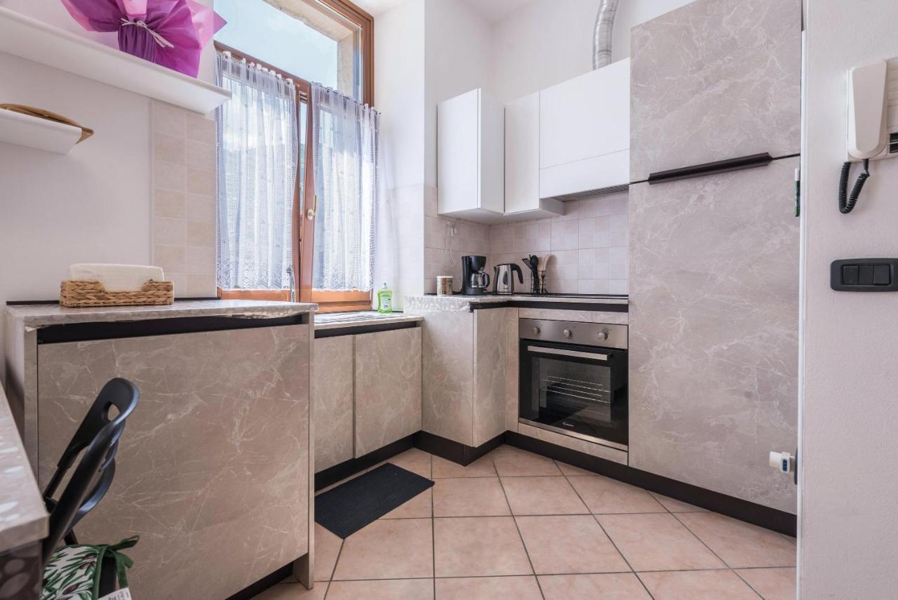 Appartamento Ania Vista Castello เทนโน ภายนอก รูปภาพ